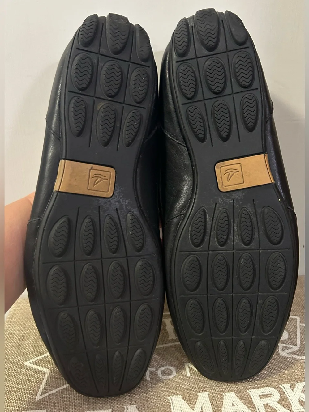 Sperry smooth black